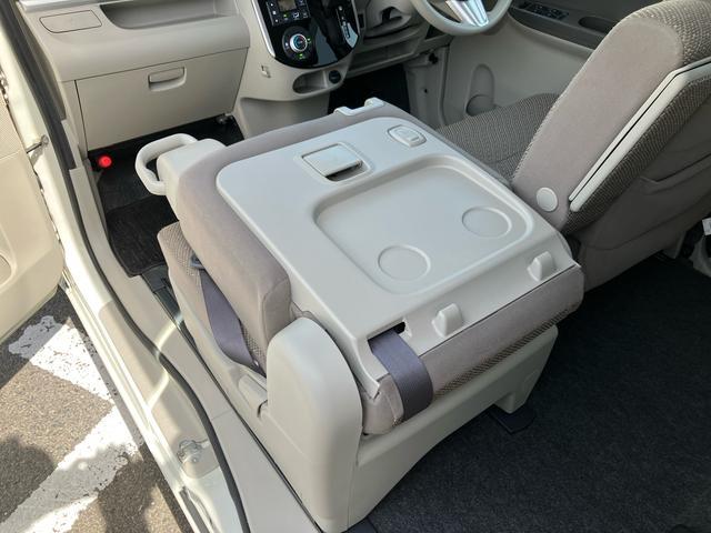 タントＸ　ＳＡIIIナビ／ＢＴ／ＤＴＶ／ＣＤ／ＤＶＤ／バックカメラ／ステアリングスイッチ　左側パワスラ　運転席シートヒーター　プッシュボタンスターター　電動格納ドアミラー　オートＡＣ　横滑り防止装置　衝突被害軽減ブレーキ（千葉県）の中古車