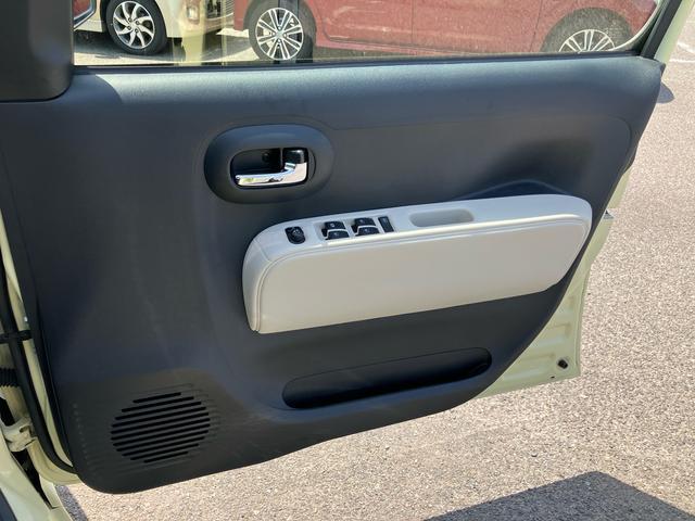 ミラココアココアＸスペシャルコーデナビ／ＴＶ／ＣＤ／ＵＳＢ／バックカメラ　ＥＴＣ　専用シート表皮　クリアテールランプ　キーフリーシステム　電動格納ドアミラー　オートエアコン　アイドリングストップ（千葉県）の中古車
