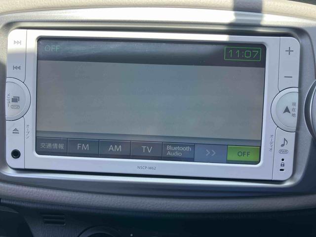 ヴィッツＵワンセグナビ　ブルートゥース対応　ＡＵＸ接続　オートライト　プッシュエンジンスタート　キーフリーシステム　運転席シートヒーター　チルトステアリング　運転席シートリフター　バニティーミラー付サンバイザー（千葉県）の中古車