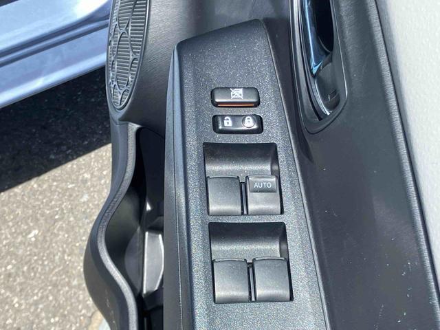 ヴィッツＵワンセグナビ　ブルートゥース対応　ＡＵＸ接続　オートライト　プッシュエンジンスタート　キーフリーシステム　運転席シートヒーター　チルトステアリング　運転席シートリフター　バニティーミラー付サンバイザー（千葉県）の中古車