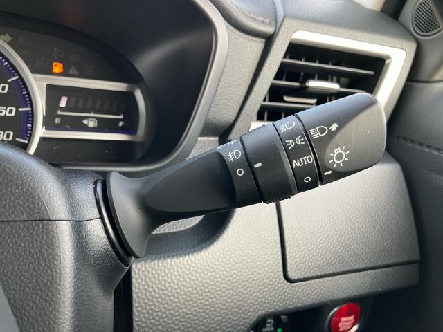トールカスタムＧ　ターボ　ＳＡIII９型ナビ／ＢＴ／ＤＴＶ／ＤＩＳＣ／全周囲カメラ／ステアリングスイッチ　前後ドラレコ　ＥＴＣ　両側パワスラ　ＬＥＤヘッド＆フォグランプ　１５インチアルミ　シートヒーター　クルコン　衝突被害軽減ブレーキ（千葉県）の中古車