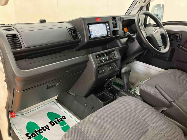 ハイゼットトラックジャンボＳＡIIIｔ　４ＷＤ４ＷＤ　フルセグナビ　ブルートゥース対応　ＵＳＢ接続　ＥＴＣ　ＬＥＤヘッドライト　ＬＥＤフォグランプ　オートライト　テールゲートチェーン　荷台作業灯　ブルーＬＥＤデイタイムイルミネーション（千葉県）の中古車