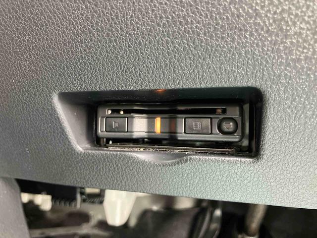 ハイゼットカーゴクルーズ　４ＷＤ電子制御４ＷＤ　ナビ／ＢＴ／ＴＶ／ＤＩＳＣ　ＥＴＣ　ＬＥＤヘッド＆フォグランプ　左右分割可倒式リヤシート　プッシュボタンスタート　電格ドアミラー　荷室ＬＥＤ灯　イージークローザー　衝突被害軽減ブレーキ（千葉県）の中古車