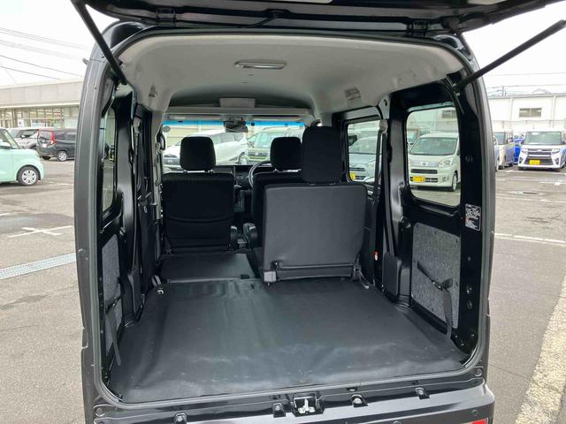 ハイゼットカーゴクルーズ　４ＷＤ電子制御４ＷＤ　ナビ／ＢＴ／ＴＶ／ＤＩＳＣ　ＥＴＣ　ＬＥＤヘッド＆フォグランプ　左右分割可倒式リヤシート　プッシュボタンスタート　電格ドアミラー　荷室ＬＥＤ灯　イージークローザー　衝突被害軽減ブレーキ（千葉県）の中古車