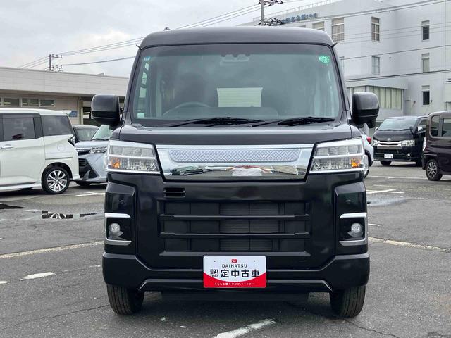 ハイゼットカーゴクルーズ　４ＷＤ電子制御４ＷＤ　ナビ／ＢＴ／ＴＶ／ＤＩＳＣ　ＥＴＣ　ＬＥＤヘッド＆フォグランプ　左右分割可倒式リヤシート　プッシュボタンスタート　電格ドアミラー　荷室ＬＥＤ灯　イージークローザー　衝突被害軽減ブレーキ（千葉県）の中古車