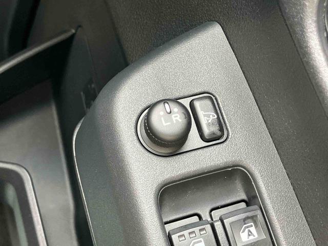 ハイゼットカーゴクルーズ　４ＷＤ電子制御４ＷＤ　ナビ／ＢＴ／ＴＶ／ＤＩＳＣ　ＥＴＣ　ＬＥＤヘッド＆フォグランプ　左右分割可倒式リヤシート　プッシュボタンスタート　電格ドアミラー　荷室ＬＥＤ灯　イージークローザー　衝突被害軽減ブレーキ（千葉県）の中古車