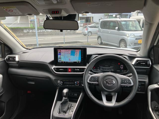 ロッキープレミアム９型ナビ／ＢＴ／ＤＴＶ／ＤＩＳＣ／バックカメラ／ステアリングスイッチ　前後ドラレコ　ＥＴＣ　クルコン　ＬＥＤヘッド＆フォグランプ　１７インチアルミ　シートヒーター　ＢＳＭ　衝突被害軽減ブレーキ（千葉県）の中古車