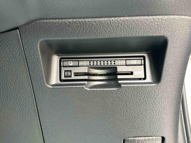 ヴィッツジュエラバックカメラ連動ワンセグナビゲーション　ブルートゥース対応　ＡＵＸ接続　ビルトインＥＴＣ　コーナーセンサー　インテリアイルミネーション　プッシュエンジンスタート　キーフリーシステム　オートライト（千葉県）の中古車