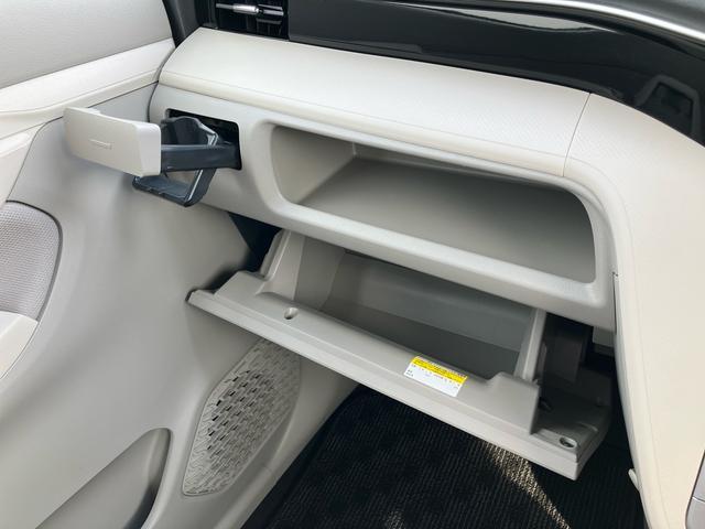 ムーヴＸ　ＳＡIIIＣＤチューナー　ＬＥＤヘッドライト　１４インチアルミホイール　運転席シートヒーター　プッシュボタンスターター　オート格納ドアミラー　オートライト　オートエアコン　横滑り防止装置　衝突被害軽減ブレーキ（千葉県）の中古車
