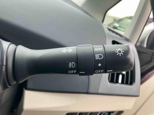 プリウスＳマイコーデバックカメラ連動ワンセグナビ　ＡＵＸ接続　ビルトインＥＴＣ　スペアタイヤ　プッシュエンジンスタート　キーフリーシステム　シートベルトアンカーアジャスター　チルトステアリング　運転席シートリフター（千葉県）の中古車