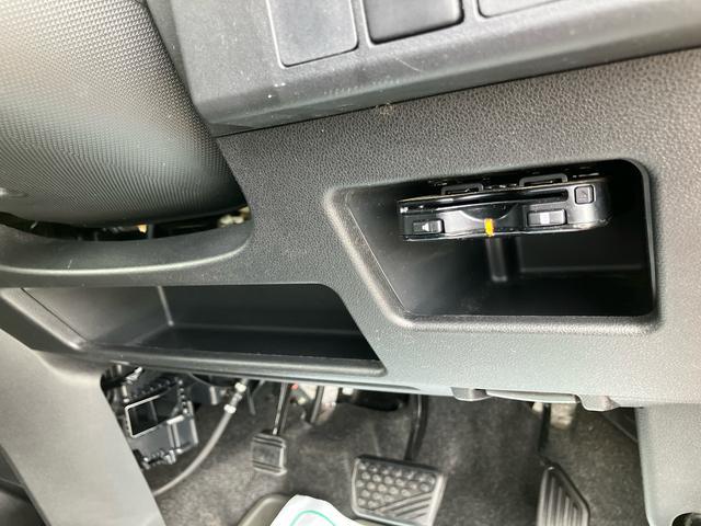 ウェイクＧナビ／ＢＴ／ＤＴＶ／ＤＩＳＣ／バックカメラ　ＥＴＣ　両側電動スライドドア　ＬＥＤヘッドライト　ハロゲンフォグランプ　１５インチアルミ　上下２段式荷室ボード　プッシュボタンスターター　横滑り防止装置（千葉県）の中古車