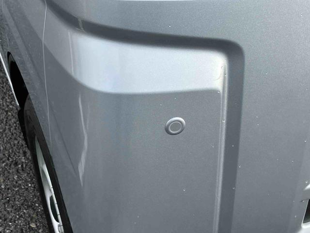 ハイゼットカーゴデラックス衝突被害軽減ブレーキ　コーナーセンサー　オートライト　プライバシーガラス　フロントパワーウィンドウ　オーバーヘッドシェルフ　スピーカー一体型ＡＭ・ＦＭラジオ　キーレスエントリー　アイドリングストップ（千葉県）の中古車
