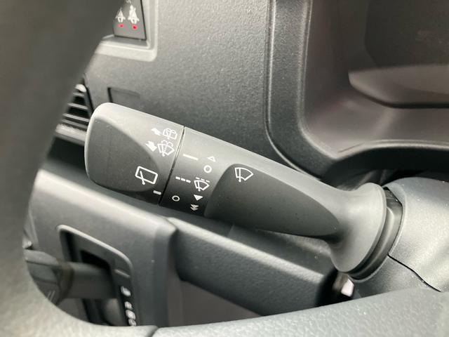ハイゼットカーゴデラックス衝突被害軽減ブレーキ　コーナーセンサー　オートライト　プライバシーガラス　フロントパワーウィンドウ　オーバーヘッドシェルフ　スピーカー一体型ＡＭ・ＦＭラジオ　キーレスエントリー　アイドリングストップ（千葉県）の中古車
