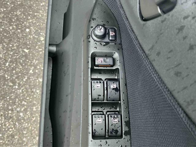 ムーヴＸ　ＶＳ　IIIＡＳ−ＩＳ車　ＣＤラジオチューナー　ＡＵＸ接続　キーフリーシステム　セキュリティアラーム　助手席シートアンダートレイ　シートベルトアンカーアジャスター　チルトステアリング　運転席シートリフター（千葉県）の中古車