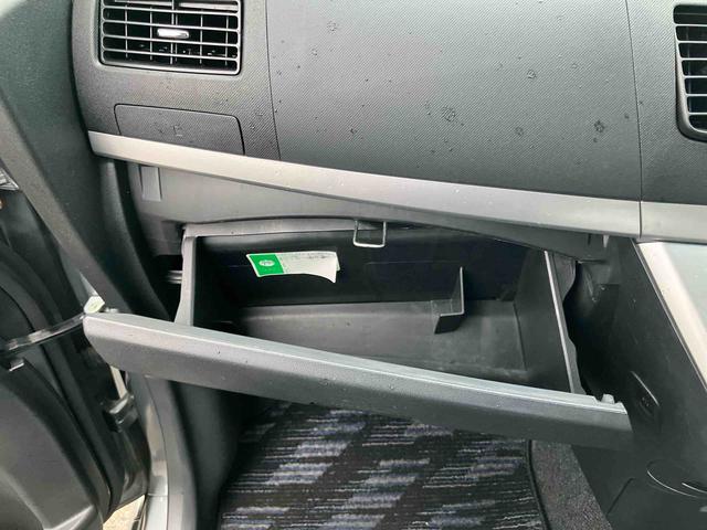 ムーヴＸ　ＶＳ　IIIＡＳ−ＩＳ車　ＣＤラジオチューナー　ＡＵＸ接続　キーフリーシステム　セキュリティアラーム　助手席シートアンダートレイ　シートベルトアンカーアジャスター　チルトステアリング　運転席シートリフター（千葉県）の中古車