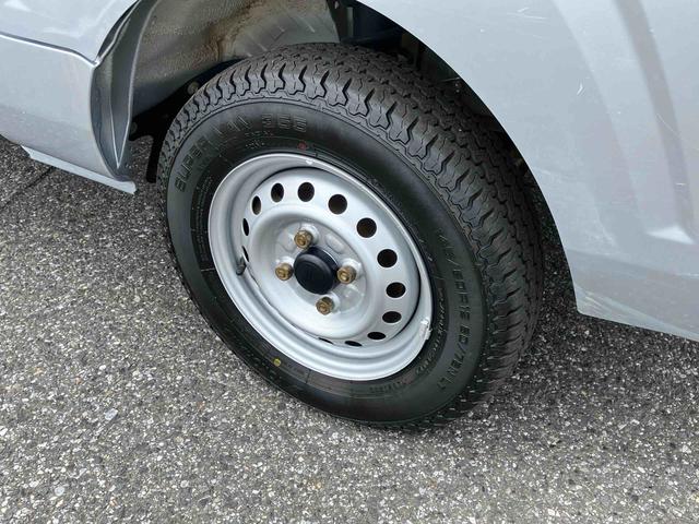 ハイゼットトラックスタンダード　農用スペシャルＡｓ−Ｉｓ車　最大積載量３５０Ｋｇ　４ＷＤ　副変速機５速マニュアル　４枚リーフスプリング　荷台作業灯　後アオリあゆみ板掛け付（千葉県）の中古車
