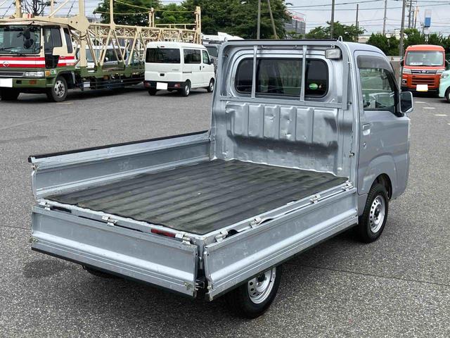 ハイゼットトラックスタンダード　農用スペシャルＡｓ−Ｉｓ車　最大積載量３５０Ｋｇ　４ＷＤ　副変速機５速マニュアル　４枚リーフスプリング　荷台作業灯　後アオリあゆみ板掛け付（千葉県）の中古車