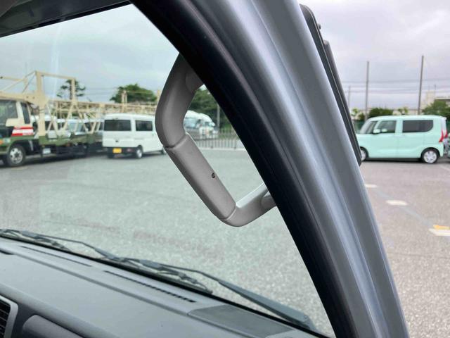 ハイゼットトラックスタンダード　農用スペシャルＡｓ−Ｉｓ車　最大積載量３５０Ｋｇ　４ＷＤ　副変速機５速マニュアル　４枚リーフスプリング　荷台作業灯　後アオリあゆみ板掛け付（千葉県）の中古車
