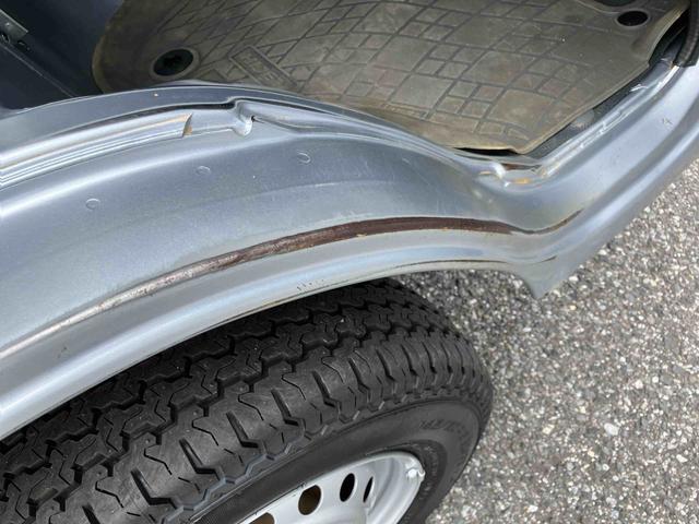 ハイゼットトラックスタンダード　農用スペシャルＡｓ−Ｉｓ車　最大積載量３５０Ｋｇ　４ＷＤ　副変速機５速マニュアル　４枚リーフスプリング　荷台作業灯　後アオリあゆみ板掛け付（千葉県）の中古車