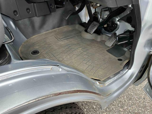ハイゼットトラックスタンダード　農用スペシャルＡｓ−Ｉｓ車　最大積載量３５０Ｋｇ　４ＷＤ　副変速機５速マニュアル　４枚リーフスプリング　荷台作業灯　後アオリあゆみ板掛け付（千葉県）の中古車