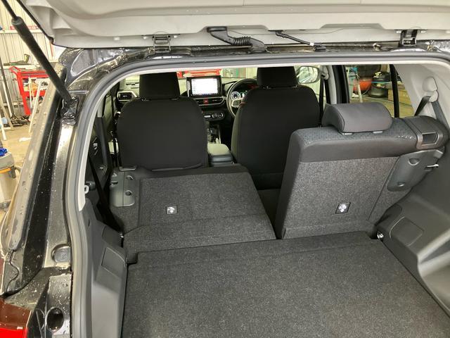 ロッキーＧ９型ナビ／ＢＴ／ＴＶ／ＤＩＳＣ／全周囲カメラ／ステアリングスイッチ　前後ドラレコ　ＥＴＣ　クルコン　ＬＥＤヘッド＆フォグランプ　リヤフォグランプ　１７インチアルミ　シートヒーター　衝突被害軽減ブレーキ（千葉県）の中古車
