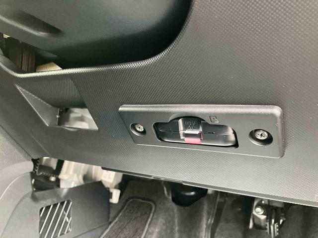 ロッキーＧ９型ナビ／ＢＴ／ＴＶ／ＤＩＳＣ／全周囲カメラ／ステアリングスイッチ　前後ドラレコ　クルコン　ＬＥＤヘッド＆フォグランプ　リヤフォグランプ　１７インチアルミ　シートヒーター　衝突被害軽減ブレーキ（千葉県）の中古車