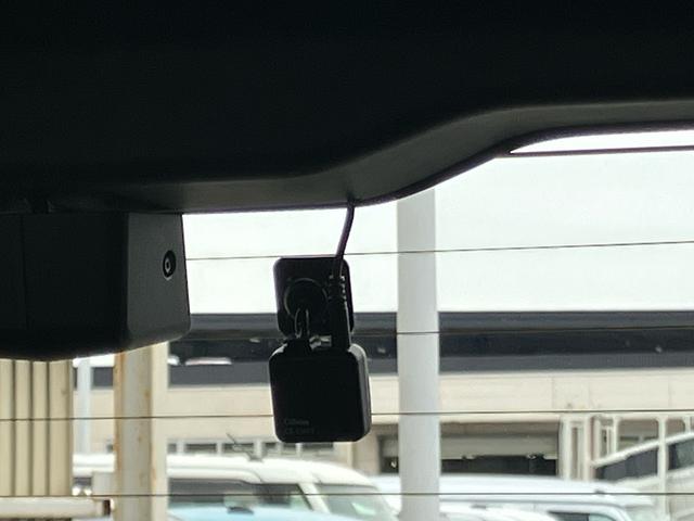 ヴォクシーＺＳ　煌IIバックカメラ連動フルセグナビ　ブルートゥース対応　ビルトインＥＴＣ　社外フロント．リヤドライブレコーダー　デュアルエアコン　オートクルーズコントロール　電子インナーミラー　両側電動スライドドア（千葉県）の中古車
