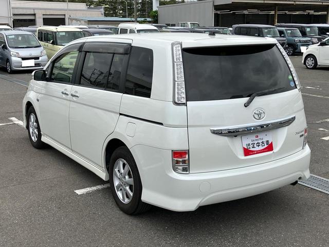 アイシスプラタナ　Ｖセレクションナビ／ＢＴ／ＤＴＶ／ＣＤ／ＤＶＤ／バックカメラ／ステアリングスイッチ　助手席側パワスラ＆センターピラーレス　ＨＩＤヘッドライト　ハロゲンフォグランプ　１５インチアルミ　プッシュボタンスターター（千葉県）の中古車