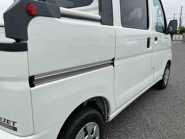 ハイゼットカーゴデッキバンＧＬ　４ＷＤＡｓ−Ｉｓ車　４ＷＤ　４速ＡＴ　最大積載量２５０Ｋｇ　トップシェードガラス　キーレスエントリー　フロントパワーウィンドウ　ホイールキャップ　ＡＵＸ／ＣＤステレオ　ＥＴＣ（千葉県）の中古車