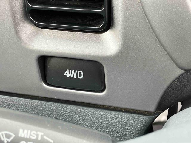 ハイゼットカーゴデッキバンＧＬ　４ＷＤＡｓ−Ｉｓ車　４ＷＤ　４速ＡＴ　最大積載量２５０Ｋｇ　トップシェードガラス　キーレスエントリー　フロントパワーウィンドウ　ホイールキャップ　ＡＵＸ／ＣＤステレオ　ＥＴＣ（千葉県）の中古車