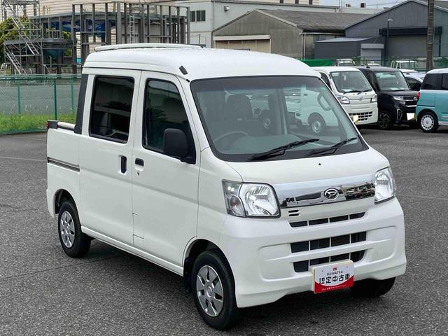 ハイゼットカーゴデッキバンＧＬ　４ＷＤＡｓ−Ｉｓ車　４ＷＤ　４速ＡＴ　最大積載量２５０Ｋｇ　トップシェードガラス　キーレスエントリー　フロントパワーウィンドウ　ホイールキャップ　ＡＵＸ／ＣＤステレオ　ＥＴＣ（千葉県）の中古車