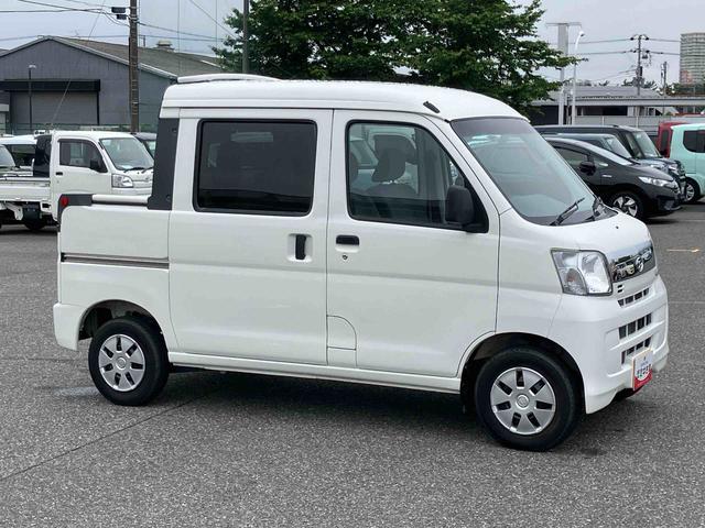 ハイゼットカーゴデッキバンＧＬ　４ＷＤＡｓ−Ｉｓ車　４ＷＤ　４速ＡＴ　最大積載量２５０Ｋｇ　トップシェードガラス　キーレスエントリー　フロントパワーウィンドウ　ホイールキャップ　ＡＵＸ／ＣＤステレオ　ＥＴＣ（千葉県）の中古車