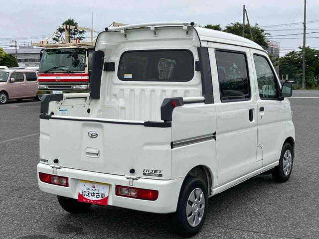 ハイゼットカーゴデッキバンＧＬ　４ＷＤＡｓ−Ｉｓ車　４ＷＤ　４速ＡＴ　最大積載量２５０Ｋｇ　トップシェードガラス　キーレスエントリー　フロントパワーウィンドウ　ホイールキャップ　ＡＵＸ／ＣＤステレオ　ＥＴＣ（千葉県）の中古車