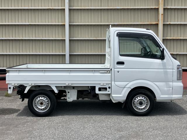 キャリイトラックＫＣエアコン・パワステパートタイム４ＷＤ　テールゲートチェーン　ゲートプロテクター　ガードフレームプロテクター　ロングバイザー　運転席シートバックポケット　灰皿　スピーカー一体型ＦＭ．ＡＭラジオチューナー（千葉県）の中古車