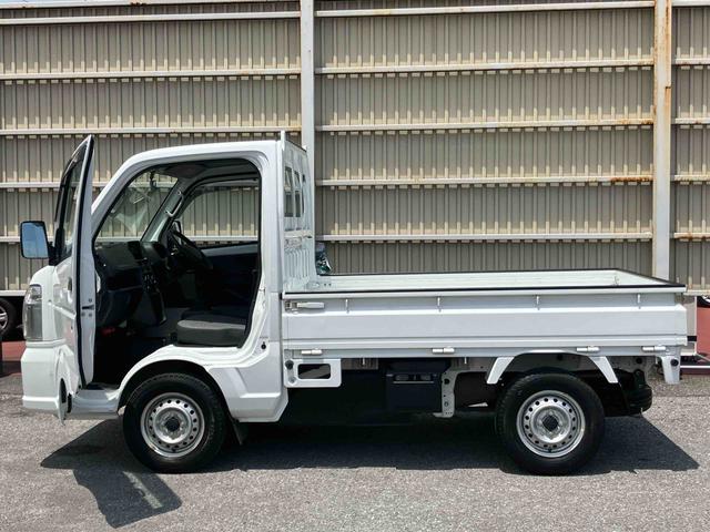 キャリイトラックＫＣエアコン・パワステパートタイム４ＷＤ　テールゲートチェーン　ゲートプロテクター　ガードフレームプロテクター　ロングバイザー　運転席シートバックポケット　灰皿　スピーカー一体型ＦＭ．ＡＭラジオチューナー（千葉県）の中古車