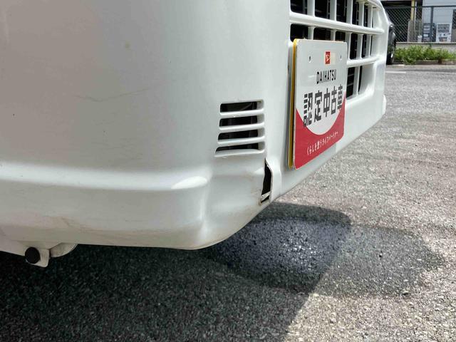 キャリイトラックＫＣエアコン・パワステパートタイム４ＷＤ　テールゲートチェーン　ゲートプロテクター　ガードフレームプロテクター　ロングバイザー　運転席シートバックポケット　灰皿　スピーカー一体型ＦＭ．ＡＭラジオチューナー（千葉県）の中古車