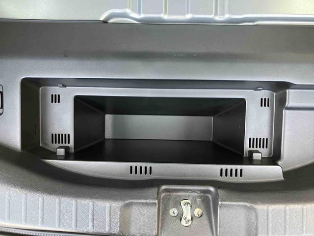 フィットハイブリッドＬパッケージバックカメラ連動ワンセグナビゲーション　ブルートゥース対応　ビルトインＥＴＣ　マルチインフォメーションディスプレイ　プッシュエンジンスタート　キーフリーシステム　クルーズコントロール（千葉県）の中古車