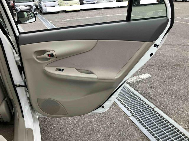 カローラアクシオＸ純正ＳＤナビ／ＴＶ／ＣＤ　ＥＴＣ　電動格納ドアミラー　キーレスエントリー　ＣＶＴ　ＡＢＳ　デュアルエアバッグ（千葉県）の中古車