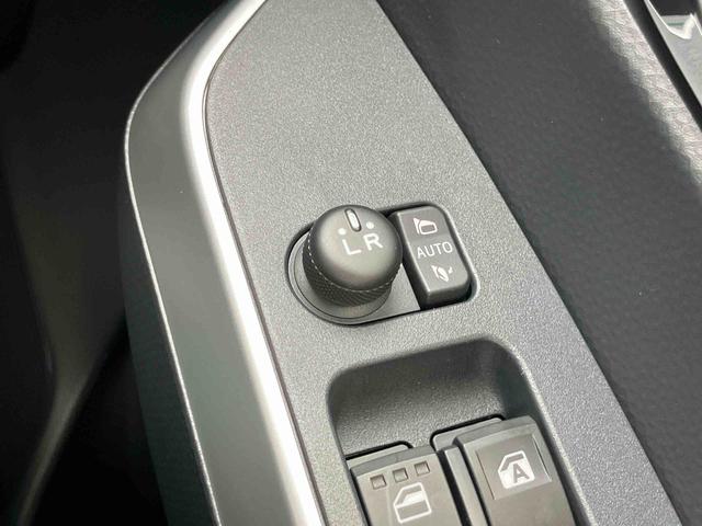 トールカスタムＧバックカメラ（アップグレードパック）　　ＬＥＤヘッド＆フォグランプ　自動追従クルコン　１４インチアルミ　両側パワスラ　電動駐車ブレーキ　プッシュボタンスタート　コーナーセンサー　衝突被害軽減ブレーキ（千葉県）の中古車