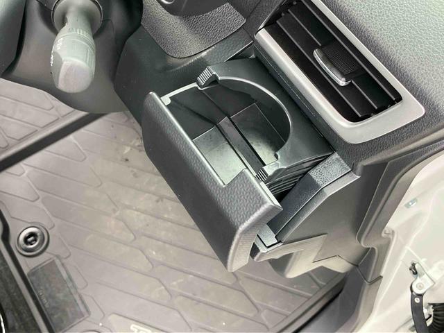トールカスタムＧバックカメラ（アップグレードパック）　　ＬＥＤヘッド＆フォグランプ　自動追従クルコン　１４インチアルミ　両側パワスラ　電動駐車ブレーキ　プッシュボタンスタート　コーナーセンサー　衝突被害軽減ブレーキ（千葉県）の中古車