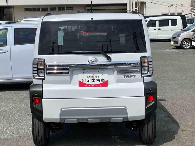 タフトＧターボ　クロムベンチャー前後専用ガーニッシュ　ガラスルーフ　ルーフレール　１５インチアルミ　シートヒーター　ＬＥＤヘッドライト＆フォグランプ　バックカメラ　電動駐車ブレーキ　クルコン　コーナーセンサー　衝突被害軽減ブレーキ（千葉県）の中古車