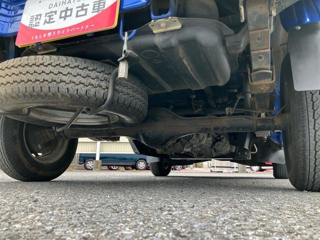ハイゼットトラック農用スペシャルＶＳ４ＷＤ　５速マニュアル　副変速機　スーパーデフロック　リヤ４枚リーフスプリング　荷台ライト　　テールゲートチェーン　スピーカー一体型ＡＭ／ＦＭラジオ　エアコン　パワステ（千葉県）の中古車
