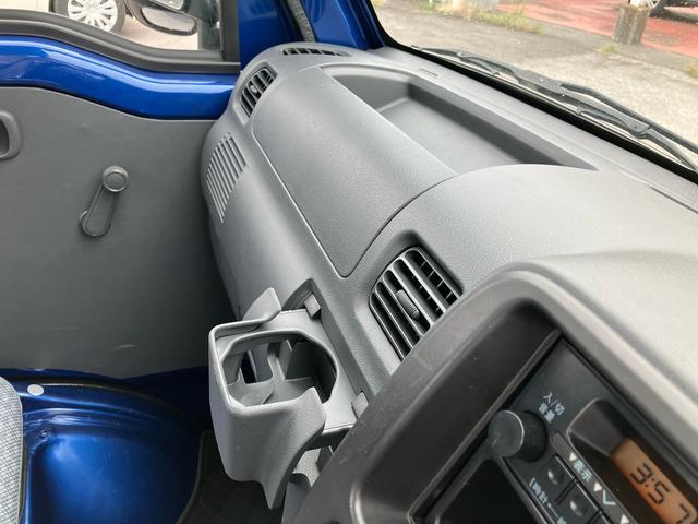 ハイゼットトラック農用スペシャルＶＳ４ＷＤ　５速マニュアル　副変速機　スーパーデフロック　リヤ４枚リーフスプリング　荷台ライト　　テールゲートチェーン　スピーカー一体型ＡＭ／ＦＭラジオ　エアコン　パワステ（千葉県）の中古車