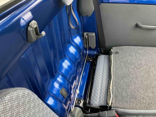ハイゼットトラック農用スペシャルＶＳ４ＷＤ　５速マニュアル　副変速機　スーパーデフロック　リヤ４枚リーフスプリング　荷台ライト　　テールゲートチェーン　スピーカー一体型ＡＭ／ＦＭラジオ　エアコン　パワステ（千葉県）の中古車