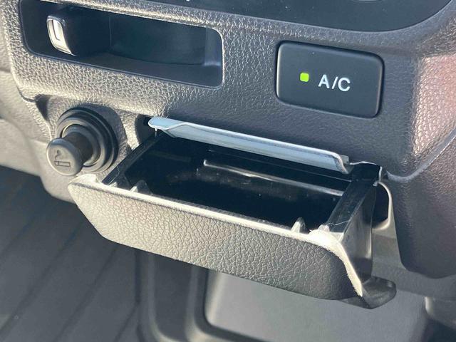 アクティトラックＳＤＸ１ＤＩＮＣＤラジオチューナー　ＵＳＢ接続　ＡＵＸ接続　ゲートプロテクター　ガードフレームプロテクター　大型作業灯　テールゲートチェーン　ショッピングフック　ロングバイザー　ラバーマット（千葉県）の中古車