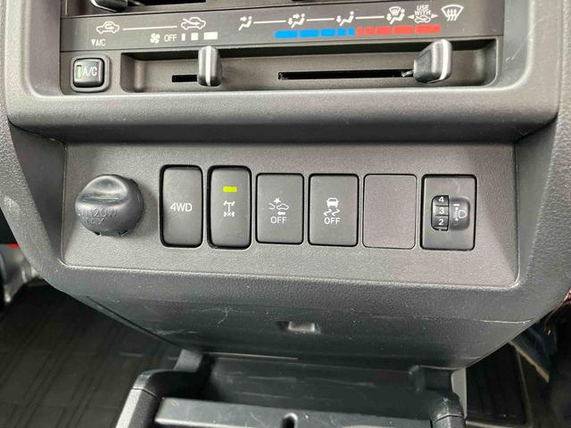 ハイゼットトラックエクストラＳＡIIIｔ　４ＷＤ４ＷＤ　５速ＭＴ　副変速機　スーパーデフロック　リヤ４枚リーフスプリング　フォグランプ　荷台ライト　テールゲートチェーン　ＣＤチューナー　キーレス　パワーウインドウ　衝突被害軽減ブレーキ（千葉県）の中古車