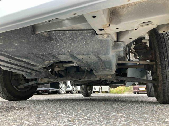 ハイゼットトラックエクストラＳＡIIIｔ　４ＷＤ４ＷＤ　５速ＭＴ　副変速機　スーパーデフロック　リヤ４枚リーフスプリング　フォグランプ　荷台ライト　テールゲートチェーン　ＣＤチューナー　キーレス　パワーウインドウ　衝突被害軽減ブレーキ（千葉県）の中古車