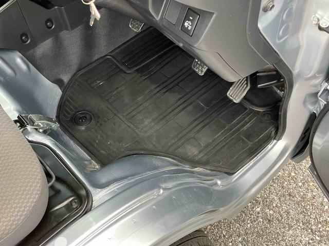 ハイゼットトラックエクストラＳＡIIIｔ　４ＷＤ４ＷＤ　５速ＭＴ　副変速機　スーパーデフロック　リヤ４枚リーフスプリング　フォグランプ　荷台ライト　テールゲートチェーン　ＣＤチューナー　キーレス　パワーウインドウ　衝突被害軽減ブレーキ（千葉県）の中古車