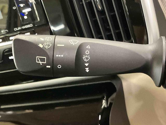 ムーヴキャンバスＧメイクアップ　ＳＡIIIミニライト１５インチアルミホイール　ブルー室内イルミネーションパック　ＵＳＢ電源ボックス　ＣＤラジオチューナー　ＵＳＢ接続　ＡＵＸ接続　フロントドライブレコーダー　ＥＴＣ　置きラクボックス（千葉県）の中古車
