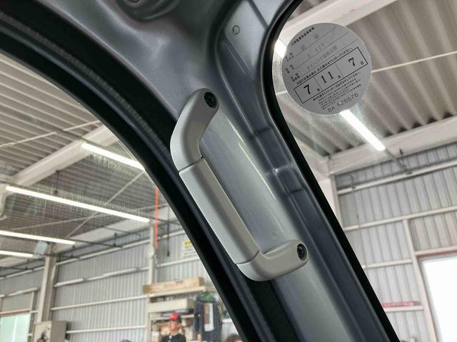 ハイゼットトラックスタンダード　農用スペシャル５速マニュアル　電子制御式４ＷＤ　荷台ＬＥＤライト　リヤ４枚リーフスプリング　スーパーデフロック　衝突被害軽減ブレーキ　コーナーセンサー　スピーカー一体型ＡＭ／ＦＭラジオ　エアコン　パワステ（千葉県）の中古車